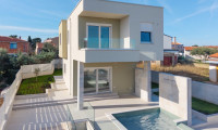Haus - 52203, Medulin - Traumferienhaus in Medulin, 172m², 3 Zimmer, Garten, 2 Terrassen, Solar, 750.000€
