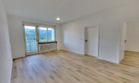 Wohnung - 8700, Hinterberg - Provisionsfrei - Frisch sanierte Wohnung mit Loggia & Parkplatz - Leoben-Hinterberg