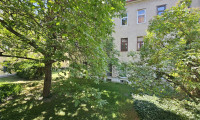 Wohnung - 1220, Wien - Sanierungsbedürftige Studentenwohnung im Herzen von Stadlau...