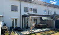 Haus - 4600, Wels - Modernes Familien-Reihenmittelhaus in Wels, 6 Zimmer, Terrasse, Garage, top Ausstattung!