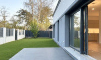 Haus - 2230, Gänserndorf - Erstbezug in Grünruhelage! Sonnendurchfluteter Bungalow mit Terrasse, großzügigem Garten und zwei Stellplätzen