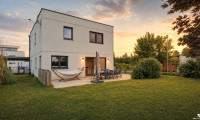 Haus - 3481, Fels am Wagram - Modernes Einfamilienhaus mit privatem Seezugang & PV-Vorbereitung