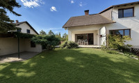 Haus - 2522, Oberwaltersdorf - Ein Zuhause zum Wohlfühlen - Lichtdurchflutetes Einfamilienhaus mit Pool, Sauna und Garage!