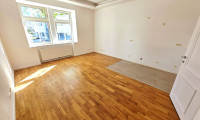 Wohnung - 1140, Wien - Entzückende Altbauwohnung - Klein aber OHO! Hofseitige Terrasse bzw. Garten + Schönes Altbauhaus + Tolle Infrastruktur und Anbindung! Jetzt zugreifen!