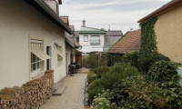 Haus - 2425, Nickelsdorf - Viel Platz zum Wohnen – Großzügiges Einfamilienhaus mit Traumgarten, Sauna in Nickelsdorf