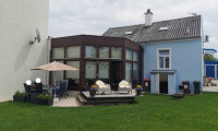 Haus - 2524, Teesdorf - Modernisiertes 3-Zi-Haus in Teesdorf mit Garten, Terrasse & Stellplatz – 329.000 €