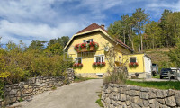 Haus - 2571, Thenneberg - Attraktive Gelegenheit für Sanierungsprofis! Werden Sie stolzer Besitzer eines Landhauses im Triestingtal plus großem Grundstück € 265.000,– FIX