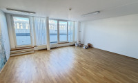 Büro / Praxis - 1010, Wien,Innere Stadt - Attraktives 3-Zimmer Dachgeschossbüro mit Außenbereich am Kärntner Ring
