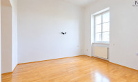 Wohnung - 2500, Baden - Charmante 2-Zimmer-Altbauwohnung in begehrter Lage von Baden