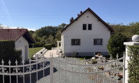 Haus - 7503, Großpetersdorf - Einfamilienhaus mit exklusiver Einrichtung und Nebengebäude, Weinidylle Südburgenland, Nähe Großpetersdorf