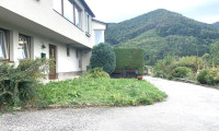 Haus - 3180, Lilienfeld - Charmantes Einfamilienhaus mit außergewöhnlicher 60er-Jahre-Architektur, Gartenhaus und traumhafter Aussicht