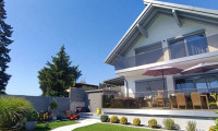 Haus - 2100, Korneuburg - Traumhaus in Korneuburg I Einfamilienhaus mit direkten Seezugang
