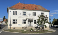 Haus - 7022, Schattendorf - EINDRUCKSVOLLES GEBÄUDE IM ZENTRUM VON SCHATTENDORF -- EHEM. GASTHOF MIT GASTSTUBE/FESTSAAL/BÜHNE/TERRASSE UND ZIMMERN!