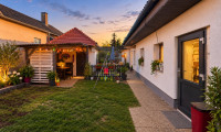 Haus - 2423, Deutsch Jahrndorf - Liebevoll renoviertes Landhaus 5 Zimmer, mit Sommerhaus, Garage und viel Platz in Deutsch Jahrndorf
