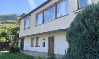 Haus - 3180, Lilienfeld - Gepflegtes und helles Einfamilienhaus mit außergewöhnlicher Architektur, Gartenhaus, Loggia und traumhafter Weitsicht