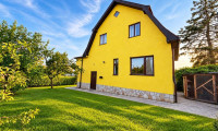 Haus - 2201, Gerasdorf - EINFAMILIENHAUS! 696 M² GRUNDSTÜCK! POTENZIAL! Sanierungsbedürftiges Haus mit viel Raum für individuelle Gestaltung!