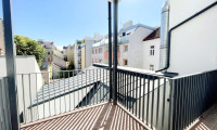 Wohnung - 1160, Wien - Erstbezug in U-Bahn-Nähe! Liebevoll generalsanierte 3-Zimmer-Wohnung mit Loggia und Balkon in Gründerzeithaus