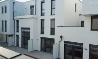 Haus - 7000, Eisenstadt - Sofortbezug - Neubau Zweitbezug, einmaliges 5 Zimmer Stadt-Reihenhaus mit Garten und Terrasse mitten in Eisenstadt