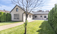 Haus - 7162, Tadten - Gelegenheit - Haus mit Gartenidylle, großer Terrasse und vielseitigem Nebengebäude als Doppelgarage oder Hobbyraum