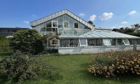 Haus - 6972, Fußach - Sehr großes Einfamilienhaus mit Hallenbad/Schwimmbad, Massage-Badewannen, für eine größere Familie oder Paare, die sehr viel Bewegungsspielraum lieben.
