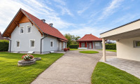 Haus - 9020, Klagenfurt am Wörthersee - Wunderschönes Anwesen mit Mehrfamilienhaus / Bungalow & Doppelgarage