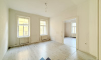 Wohnung - 1160, Wien - Viel Platz für Ihre Wohnideen – sanierungsbedürftiger Altbau nahe Brunnenmarkt und Yppenplatz!
