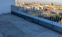Wohnung - 1100, Wien - Wohnen, wo Wien durchatmet – außergewöhnliche 3-Zimmer-Terrassenwohnung am Laaerwald mit 52,3 m2 Dachterasse mit Weitblick über Wien