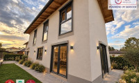 Haus - 2752, Wöllersdorf-Steinabrückl - Neuwertiges Einfamilienhaus mit Garten, Klimaanlage & Grünblick in Wöllersdorf-Steinabrückl