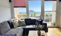 Wohnung - 4663, Laakirchen - Neuwertige Wohnung mit traumhaftem Panoramablick, Tiefgaragenstellplatz und Loggia/Balkon