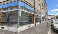 Einzelhandel - 1210, Wien - Geschäftslokal mit PKW-tauglichem Rolltor und zusätzlicher Galerie