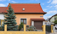 Haus - 2460, Bruck an der Leitha - Kleines Eigenheim mit Innenhof