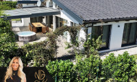Haus - 2003, Stockerau - Holz. Design. Luxus. Moderner Massivholz-Bungalow mit Gartenparadies & Outdoor-Wellness und High-End-Technik nahe Stockerau