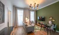 Wohnung - 1070, Wien - ++NEU++ Mittendrin und hofseitig! Möblierte 2-Zimmer-Altbauwohnung mit 39 m² am Urban-Loritz-Platz