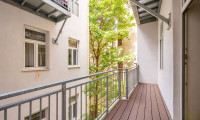 Wohnung - 1020, Wien - ++NEU++ Sanierungsbedürftiger 2-Zimmer-Altbau mit Balkon und Lift – 41 m² nahe Prater