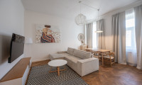 Wohnung - 1070, Wien - ++NEU++ Gepflegte 3-Zimmer-Altbauwohnung mit 94 m² und Lift in Hofruhelage – Balkon geplant, Bewilligung ausständig
