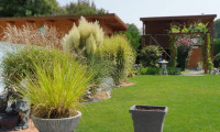 Grundstück - 2441, Gramatneusiedl - Sonniger Rückzugsort nahe Wien: Grundstück mit Sommerhaus & Pool