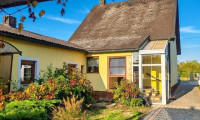 Haus - 2431, Enzersdorf an der Fischa - Ihr Platz im Grünen nahe Wien – Haus mit Garten und zwei Garagen in Ortsrandlage