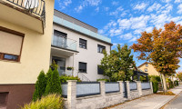 Wohnung - 2440, Moosbrunn - Großzügige 4-Zimmer-Gartenwohnung in einem Zweiparteienhaus in Moosbrunn