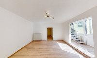 Wohnung - 1210, Wien - Großzügige 118 m² Maisonette | € 3.800/m² | 5,5 Zimmer | 2 Loggien | Sonnige Ruhelage | PROVISIONSFREI