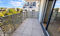 Wohnung - 1220, Wien - Nähe Alte Donau++ Lichtdurchflutete 2-Zimmer-Wohnung mit großzügigem Balkon & Weitblick ++ Absolute Ruhelage ++ 4. Liftstock ++ Sofort bezugsfertig